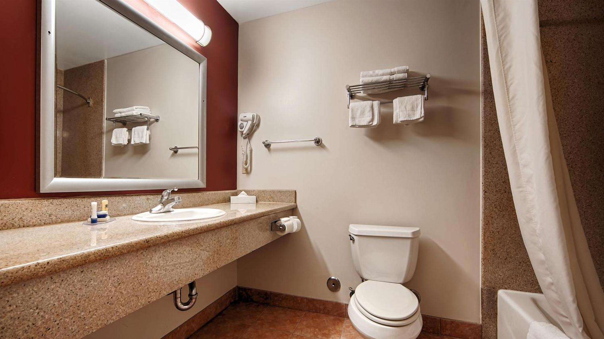 Best Western Burbank Airport Inn Los Angeles Bagian luar foto