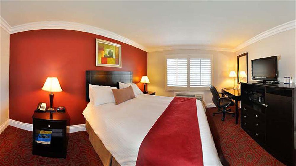 Best Western Burbank Airport Inn Los Angeles Bagian luar foto